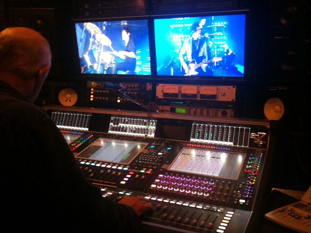 DiGiCo SD7 digital console, July 2010